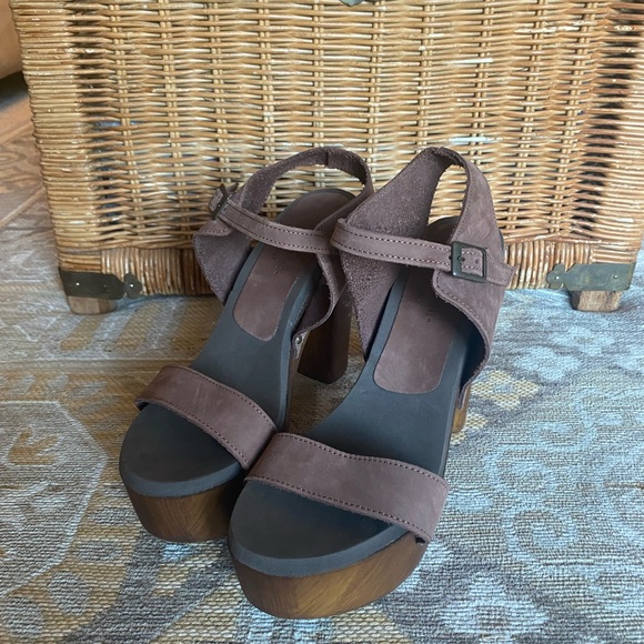 Marradini Made in Italy Brown Leather Sandal Wedges - Picture 4 of 5